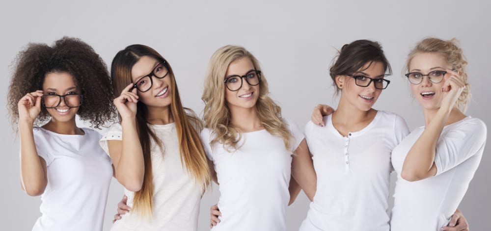 5 women with different styles of frames